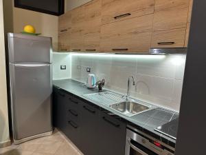 Η κουζίνα ή μικρή κουζίνα στο Central View Apartment Vlora City Center