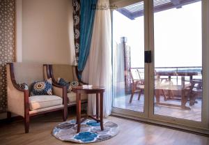 Ein Sitzbereich in der Unterkunft Nile Transportation hotel