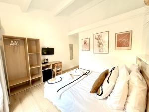 Telewizja i/lub zestaw kina domowego w obiekcie Villa B