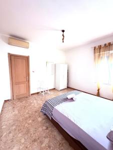 Galeriebild der Unterkunft Enjoy apartment Enjoy room in Porto Torres