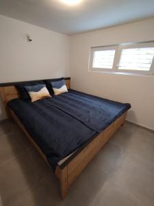 Voodi või voodid majutusasutuse Beautiful Holiday House toas