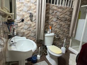 Koupelna v ubytování Karima City - Krispol City Comfort + 25 fotografií