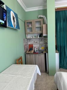 Cucina o angolo cottura di Гостевой дом при кафе оазис