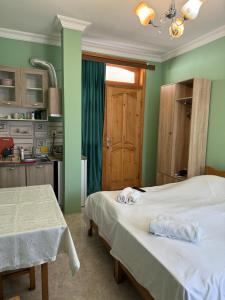 Cucina o angolo cottura di Гостевой дом при кафе оазис