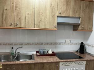 Kuchnia lub aneks kuchenny w obiekcie Apto Calpe con piscina. No uses coche vacaciones.