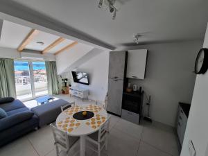 Afbeelding uit fotogalerij van Carla Panorama Apartment in Šibenik