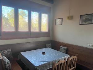 Fotografie z fotogalerie ubytování Casas Rurales el Cerrete de Haro v destinaci Fuentelespino de Haro