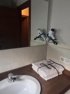 Koupelna v ubytování Casas Rurales el Cerrete de Haro