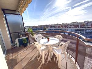 Balkón nebo terasa v ubytování CUNIT PLaYA