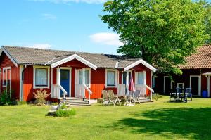 Garður fyrir utan Alvaret Hotel & Hostel