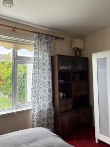 Postel nebo postele na pokoji v ubytování Superb Double Room near Airport - 2