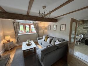 Gallery image of The Stable Cottage in Oakworth