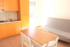 A kitchen or kitchenette at Case al mare in Salento - bilocale B9