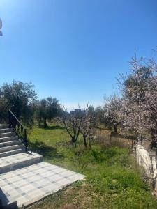 アジュルンにあるFeatured House Furnished Independent for Rentのギャラリーの写真