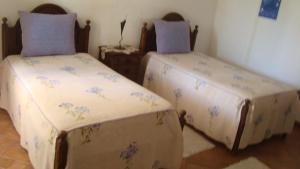 Uma cama ou camas num quarto em Monte Novo da Longueira Turismo Rural