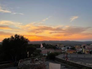 サン・パスクアーレにあるCasa San Pasquale panoramica e tranquillaのギャラリーの写真