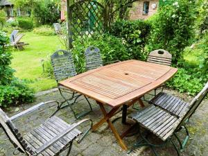 Gallery image of Romantic thatched roof house in Schnarup-Thumby