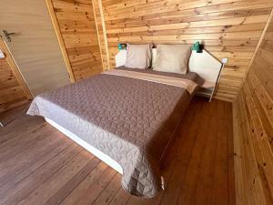 Postel nebo postele na pokoji v ubytování Микрон