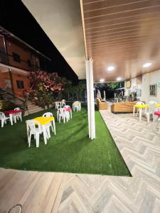 Patio nebo venkovní prostory v ubytování Village enseada do castelo-com carregador de carros eletricos