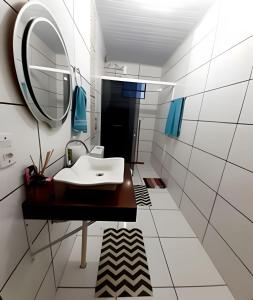 Ένα μπάνιο στο Sobrado 02 quartos próx. Recanto Cataratas Thermas Resort & Convention +22 φωτογραφίες