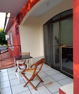 Μπαλκόνι ή βεράντα στο Sobrado 02 quartos próx. Recanto Cataratas Thermas Resort & Convention