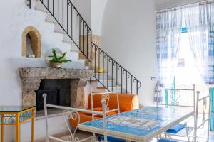 A seating area at Corte Del Campanaro