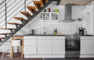 Η κουζίνα ή μικρή κουζίνα στο Stunning Home In Vestervig With Sauna