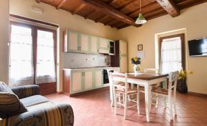 Kuchyňa alebo kuchynka v ubytovaní Agriturismo Le Buche di Viesca
