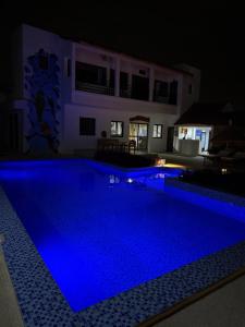 Ecolodge La Grande Tortue - Maison d'hôtes内部或周边的泳池