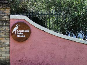 Certyfikat, podpis lub inny dokument wystawiony w obiekcie Kontokali Lake House