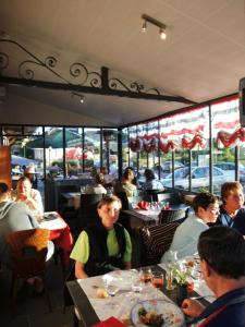 Un restaurant sau alt loc unde se poate mânca la Auberge du Morvan