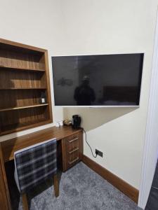Kuchyň nebo kuchyňský kout v ubytování Spacious Large Double Room With Private bathroom