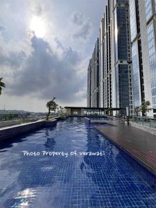 Bassein majutusasutuses Sea View Apt Pollux Habibie või selle lähedal
