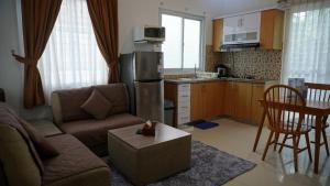 Kuchyň nebo kuchyňský kout v ubytování Diyar Villas Puncak M4/12 + 6 fotografií