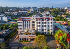 Nespecifikovaný výhled na destinaci Dalat nebo výhled na město při pohledu z hotelu