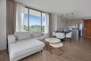 Kuchyň nebo kuchyňský kout v ubytování Elite Atoll Serviced Apartments Phuket
