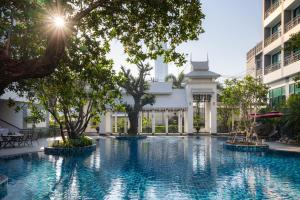 Bazén v ubytování Bay Beach Resort Jomtien nebo v jeho okolí