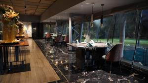 Restaurace v ubytování Seasons Rajkot