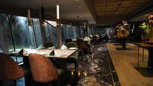 Restaurace v ubytování Seasons Rajkot