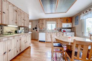 Gallery image of Two-Bedroom Cabin in Frisco in Frisco