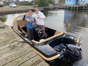 Fotografie z fotogalerie ubytování Houseboat mét sloep v destinaci Midlaren