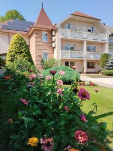 Vonkajšia záhrada v ubytovaní Klára Villa Apartman