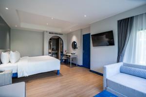 Postel nebo postele na pokoji v ubytování Phuket Island View Resort - SHA Extra Plus + 37 fotografií