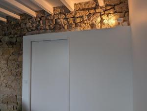 Fotografie z fotogalerie ubytování VIEUX PASSAGE, Maison avec cour privée à 150 m du PORT et de la PLAGE v destinaci Plouhinec