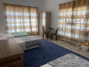 Giường trong phòng chung tại Gisa Hostel All Private Ensuite Rooms
