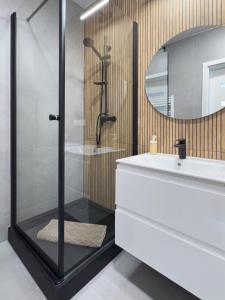 Ένα μπάνιο στο Legnicka Residence 36 +34 φωτογραφίες