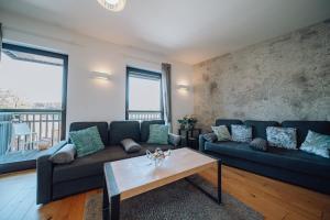 Posedenie v ubytovaní Panorama Gór - Centrum Miasta, Apartament z widokiem na Szrenicę