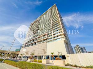 Budova, kde se apartmán nachází + 5 fotografií