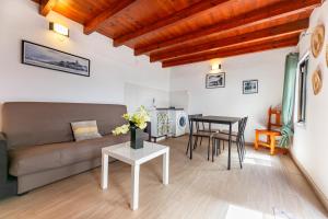 A seating area at Casa Esmeralda
