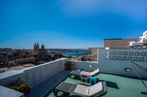 Balkón nebo terasa v ubytování Seaview Rooftop, 3 bed, 2 bath